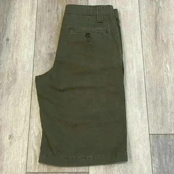 Old Navy shorts - Picture 2 of 7